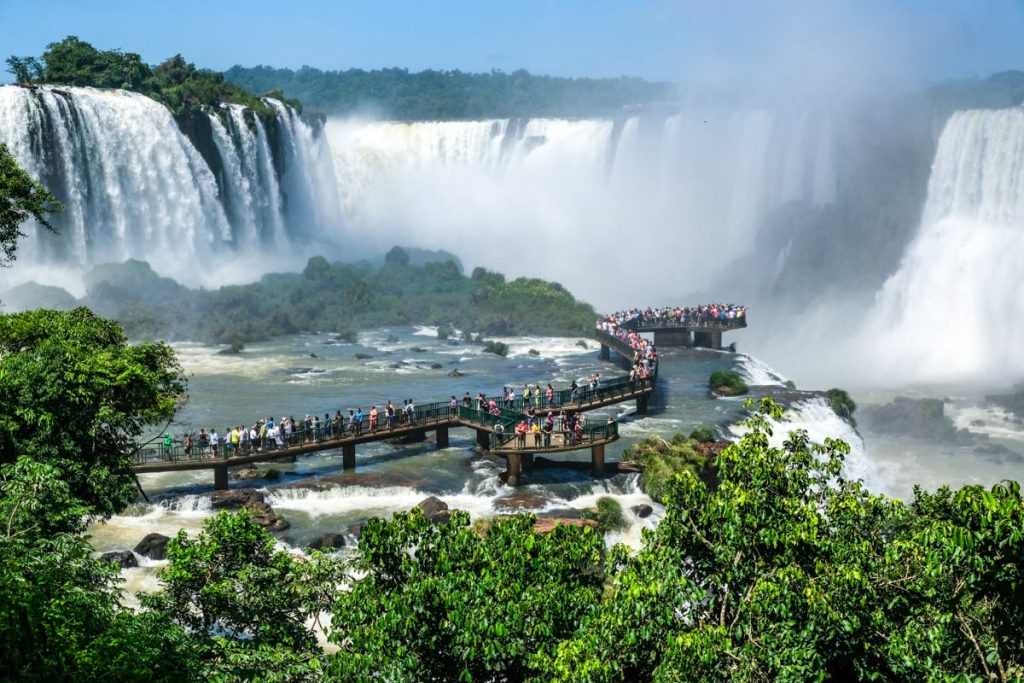 Iguazu Falls Journey Information For Argentina & Brazil (+Map)